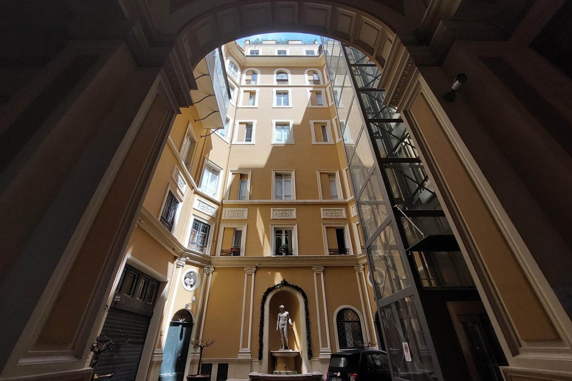 Charming Suites Navona Рим Екстер'єр фото